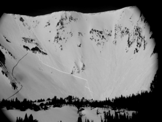 Large Avalanche between Fairy and Frazier Lakes_2